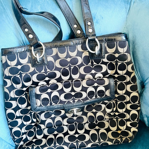 Coach monogrammed purse - Picture 1 of 5